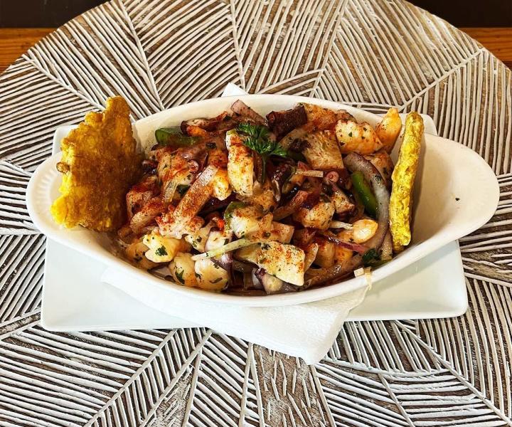 Cheers to Savings: Dive into Happy Hour at Bahia Honda!